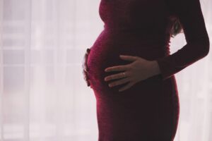 看護師が妊娠中に転職する際の注意点は？