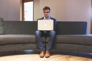看護師がフリーランスに転職するメリットと注意点は？